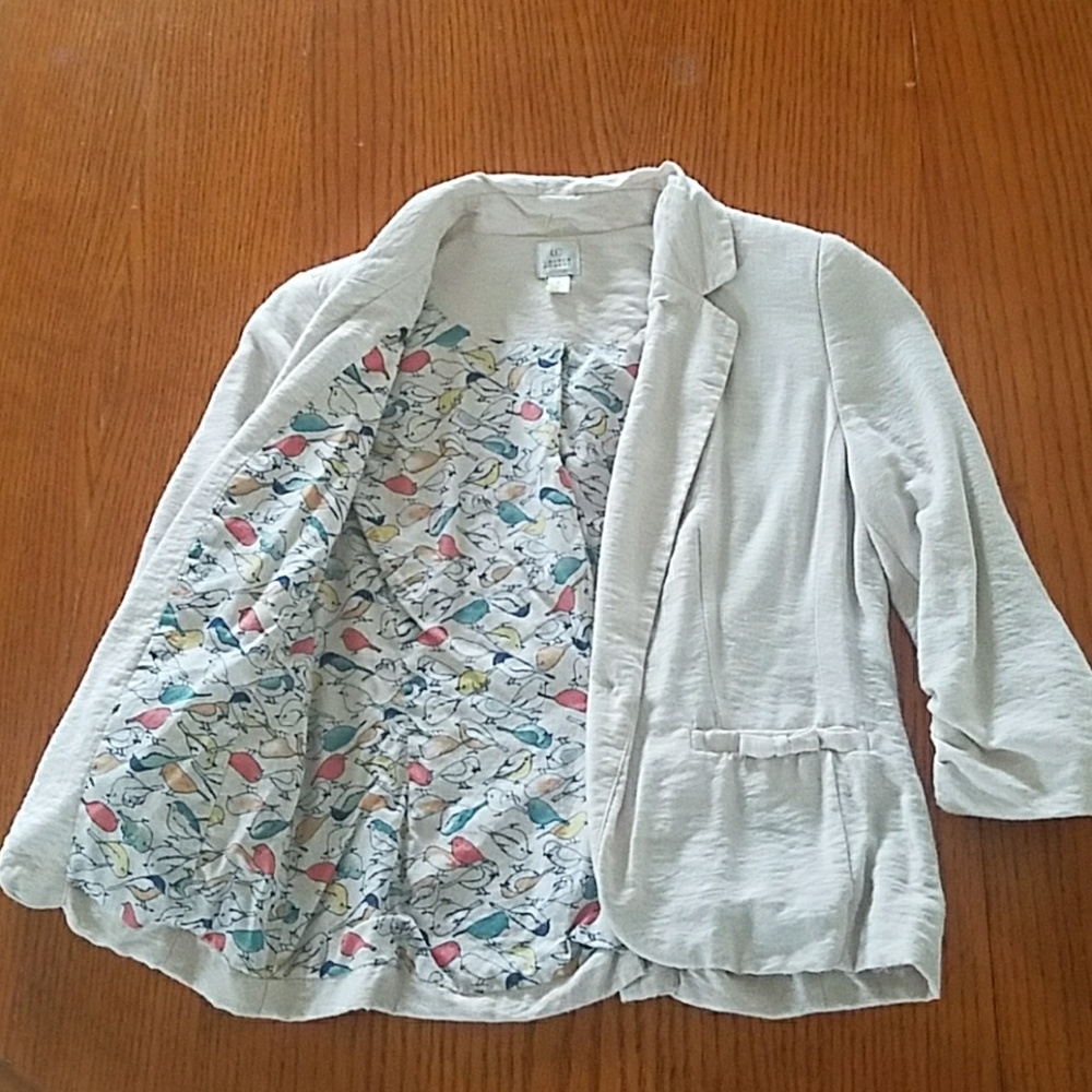 Jacket - Picture 2 of 3